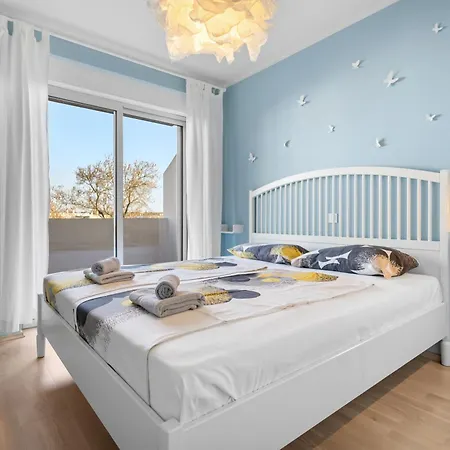 Karine Saraje 99, Apartamento